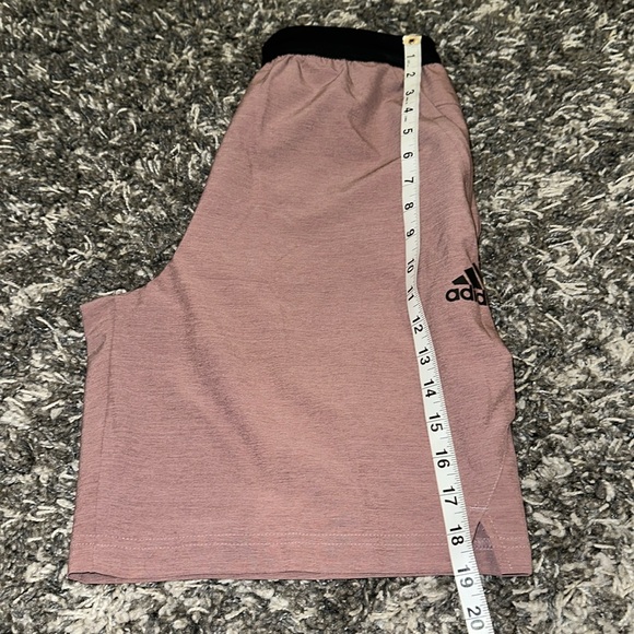 New ADIDAS Axis 22 8” Woven Training Shorts in Heather Rose - Picture 7 of 13